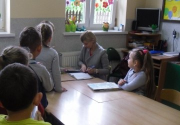 Spotkania czytelnicze w szkołach w Andrzejówce i Miliku