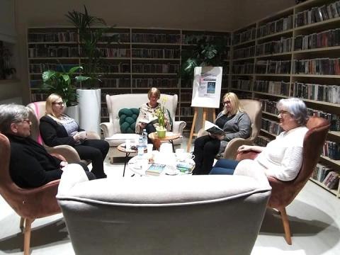 Spotkanie Dyskusyjnego Klubu Książki w Bibliotece w Muszynie. 25.01.2024