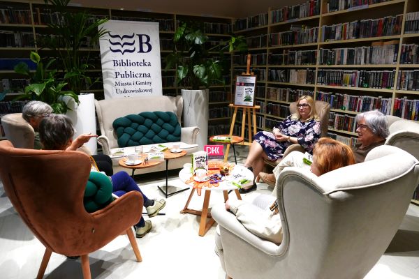 Spotkanie Dyskusyjnego Klubu Książki w Bibliotece Publicznej w Muszynie. 23.05