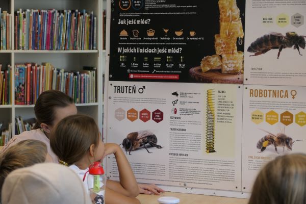 Warsztaty dla dzieci z pszczelarzem p. Stanisławem Wójcikiem. 19.10